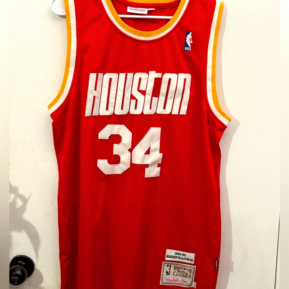 Size XL Mitchell and Ness 90's Houston Rockets Hakeem Olajuwon Jersey!Worn Once!